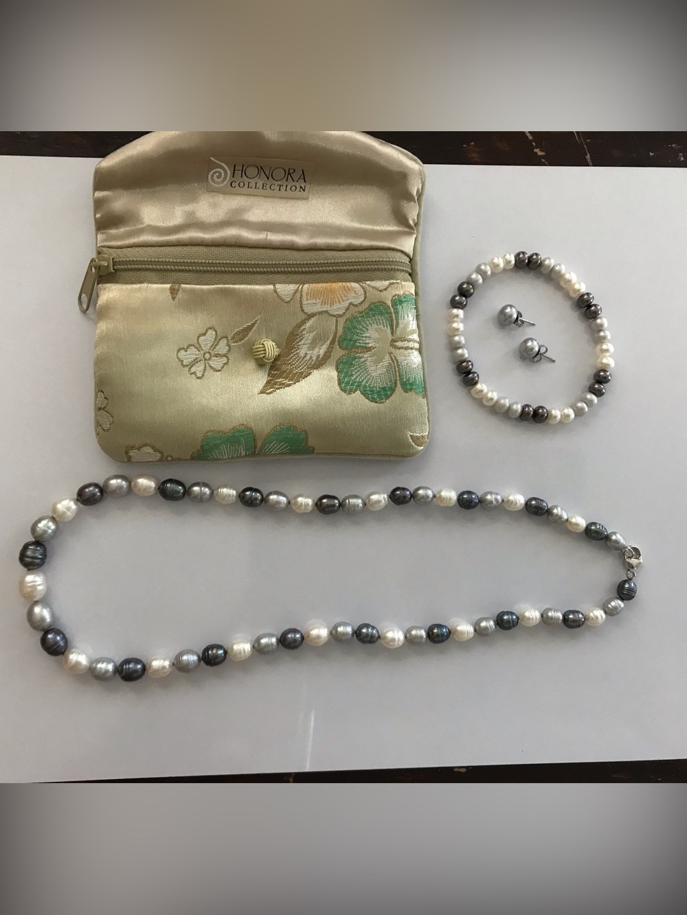 Honora Three Piece Set